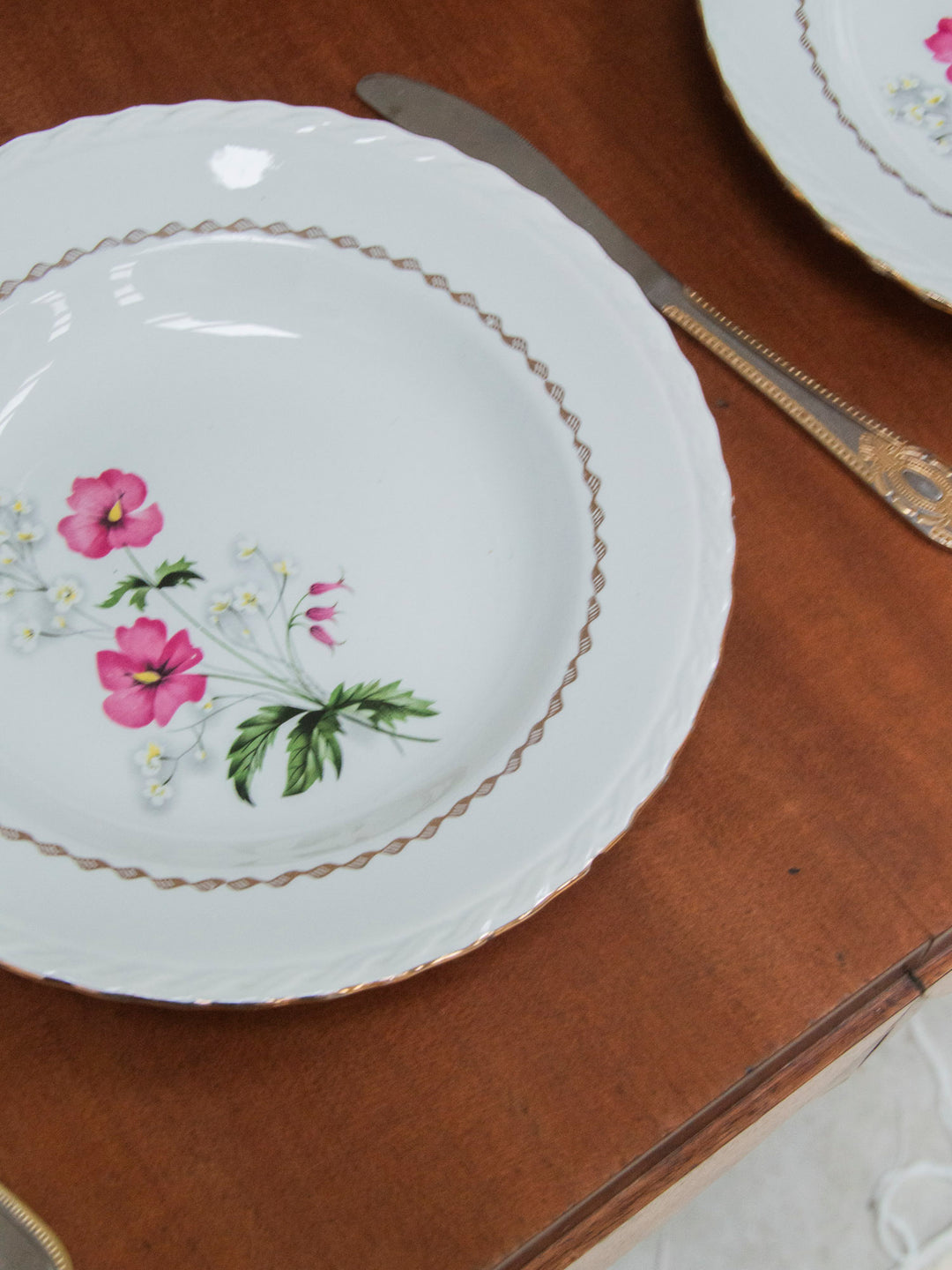 antoinette-assiette-vintage-blanches-211-4