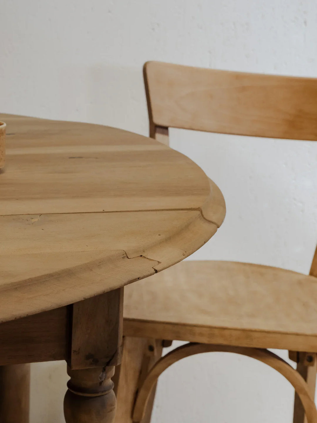 romy-table-à-manger-noyer-1312-8
