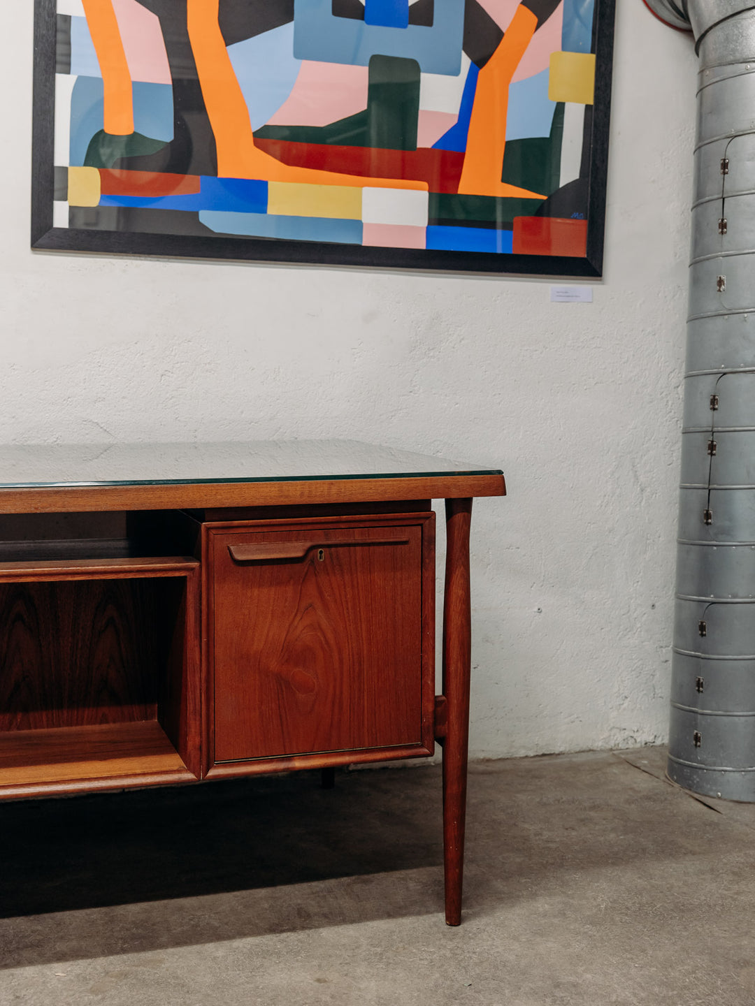 yvan-bureau-teck-471-9