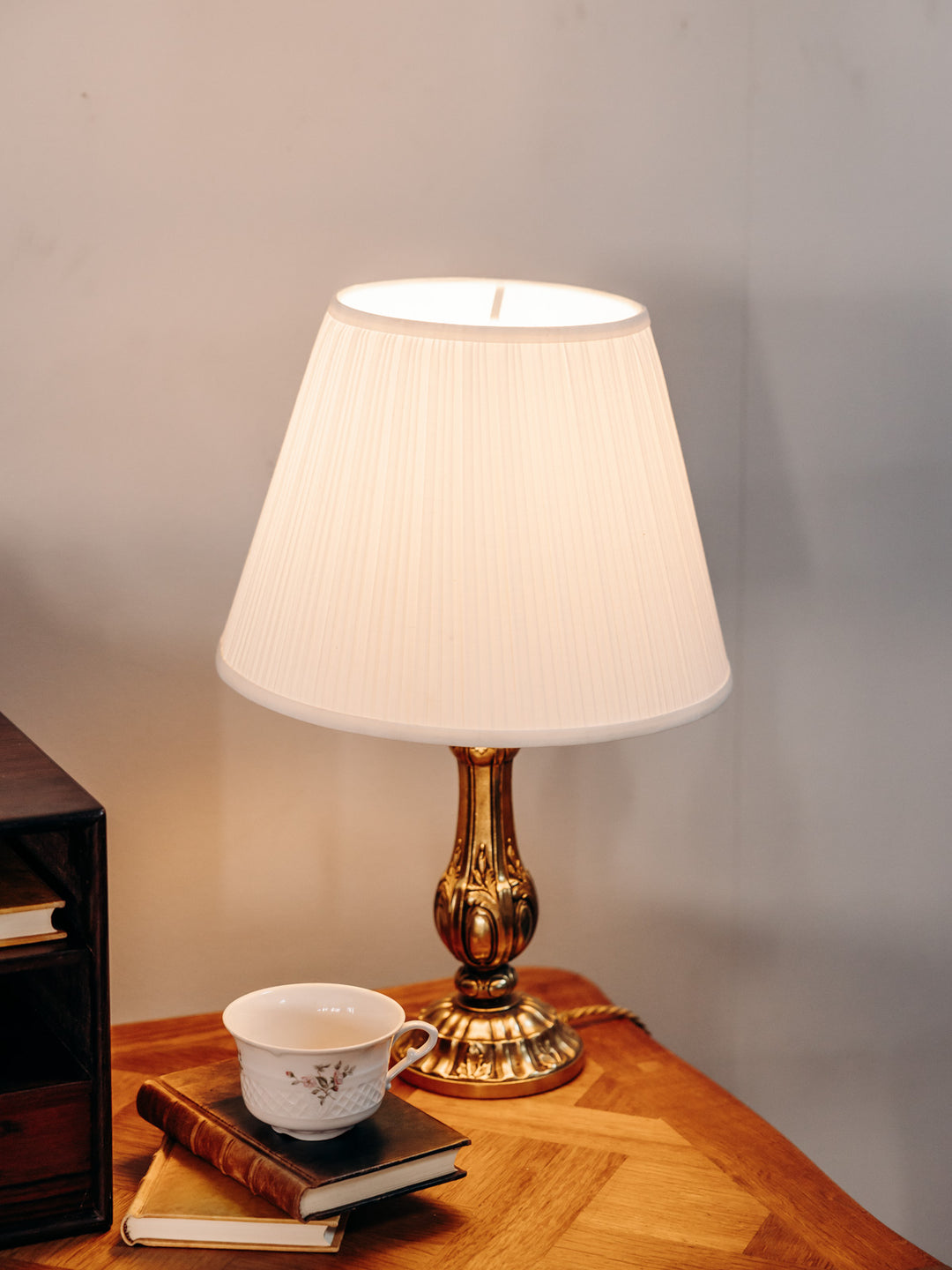 suzanne-lampe-à-poser-laiton-451-2