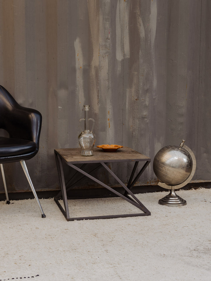 hanna-table-appoint-metal-1442-2