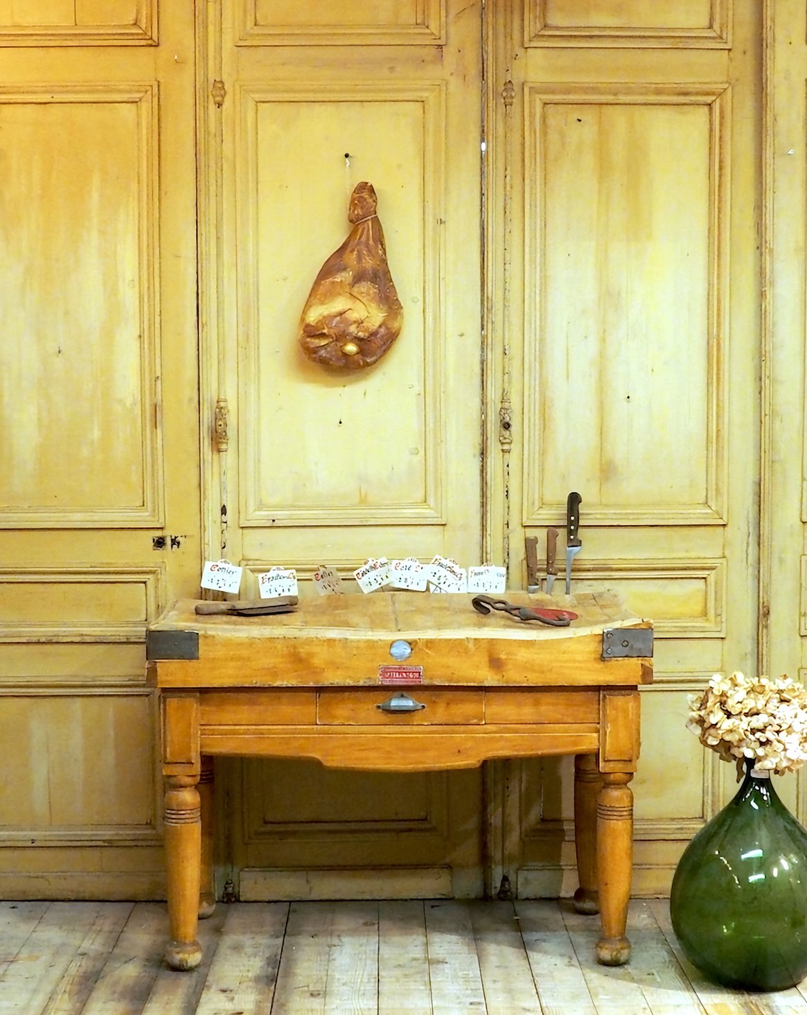 Our vintage furniture and second-hand furniture