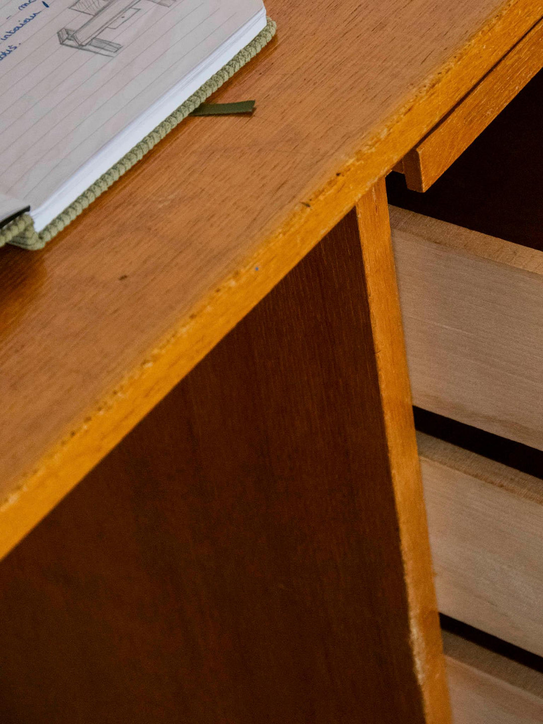 yvan-bureau-bois-526-10