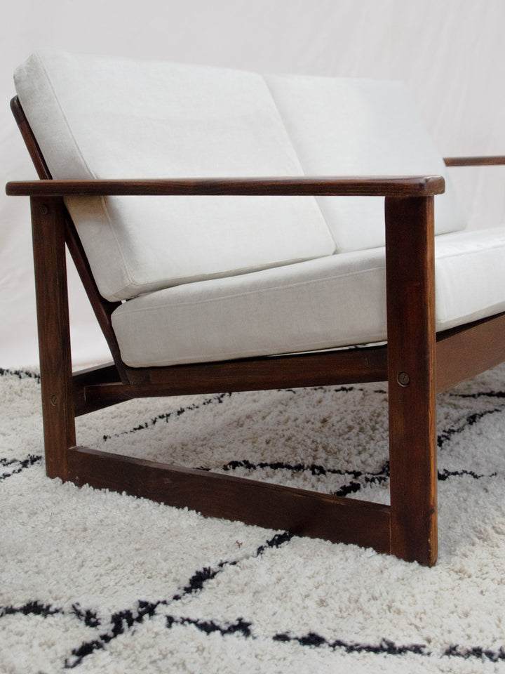 clara-banquette-pin-157-5