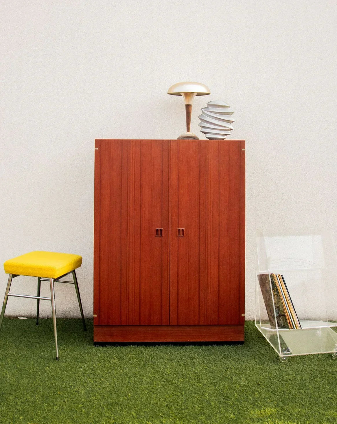 magda-armoire-teck-144-1