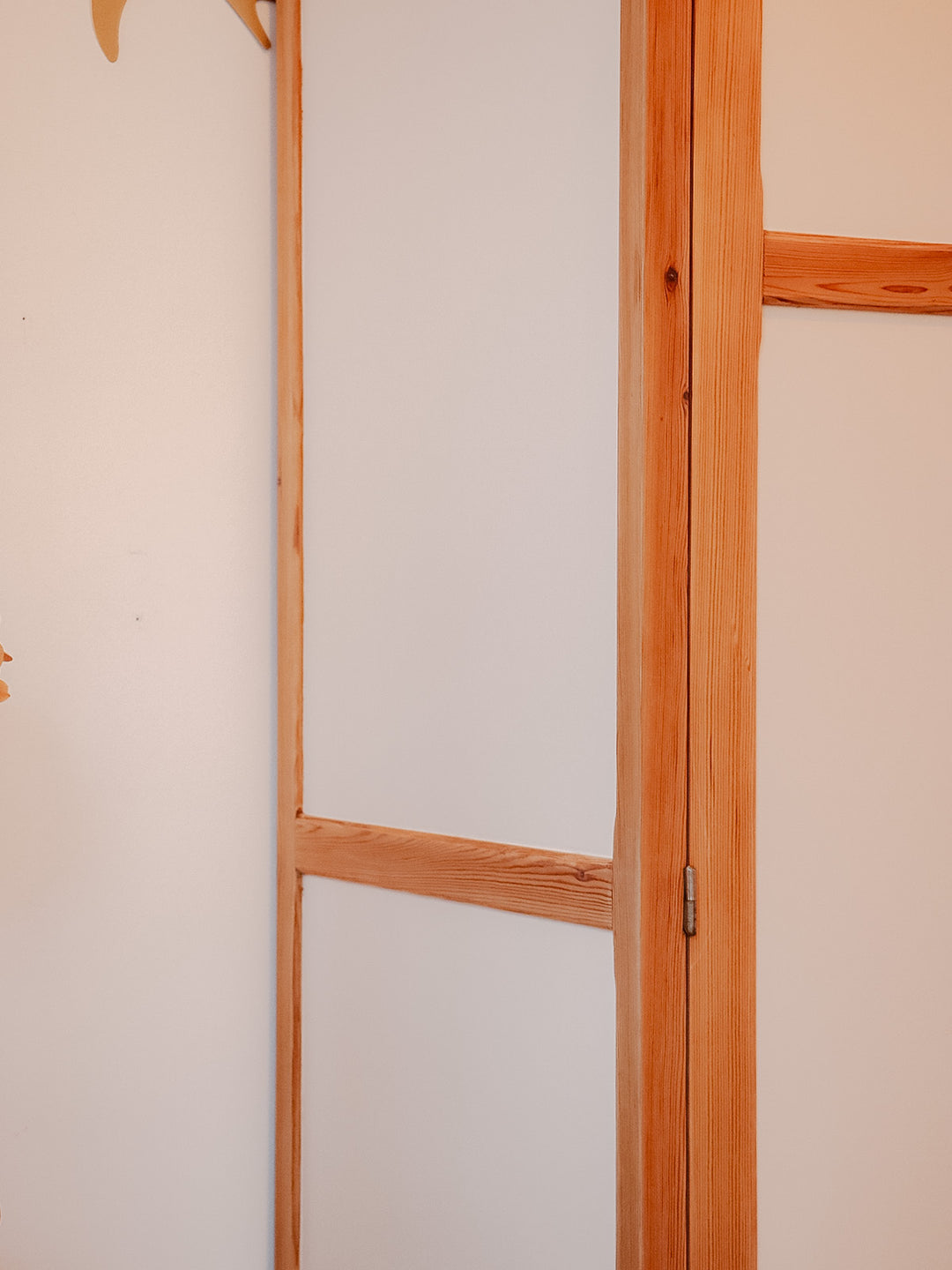 blandine-armoire-pin-206-10