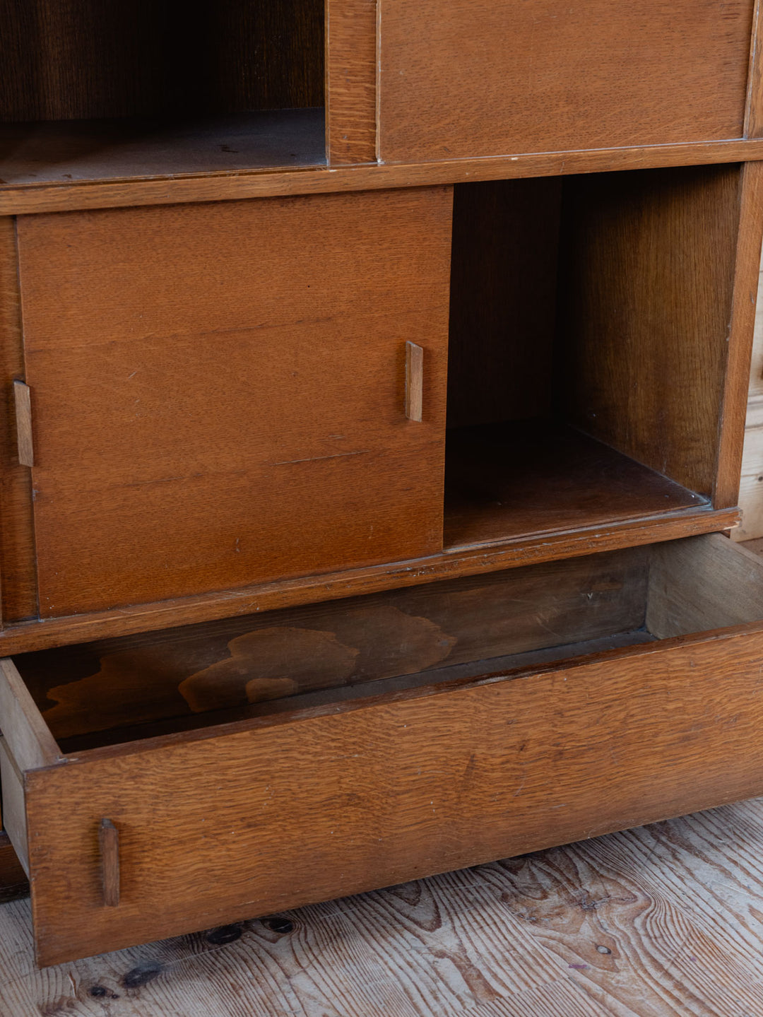 madeleine-bibliotheque-teck-767-9