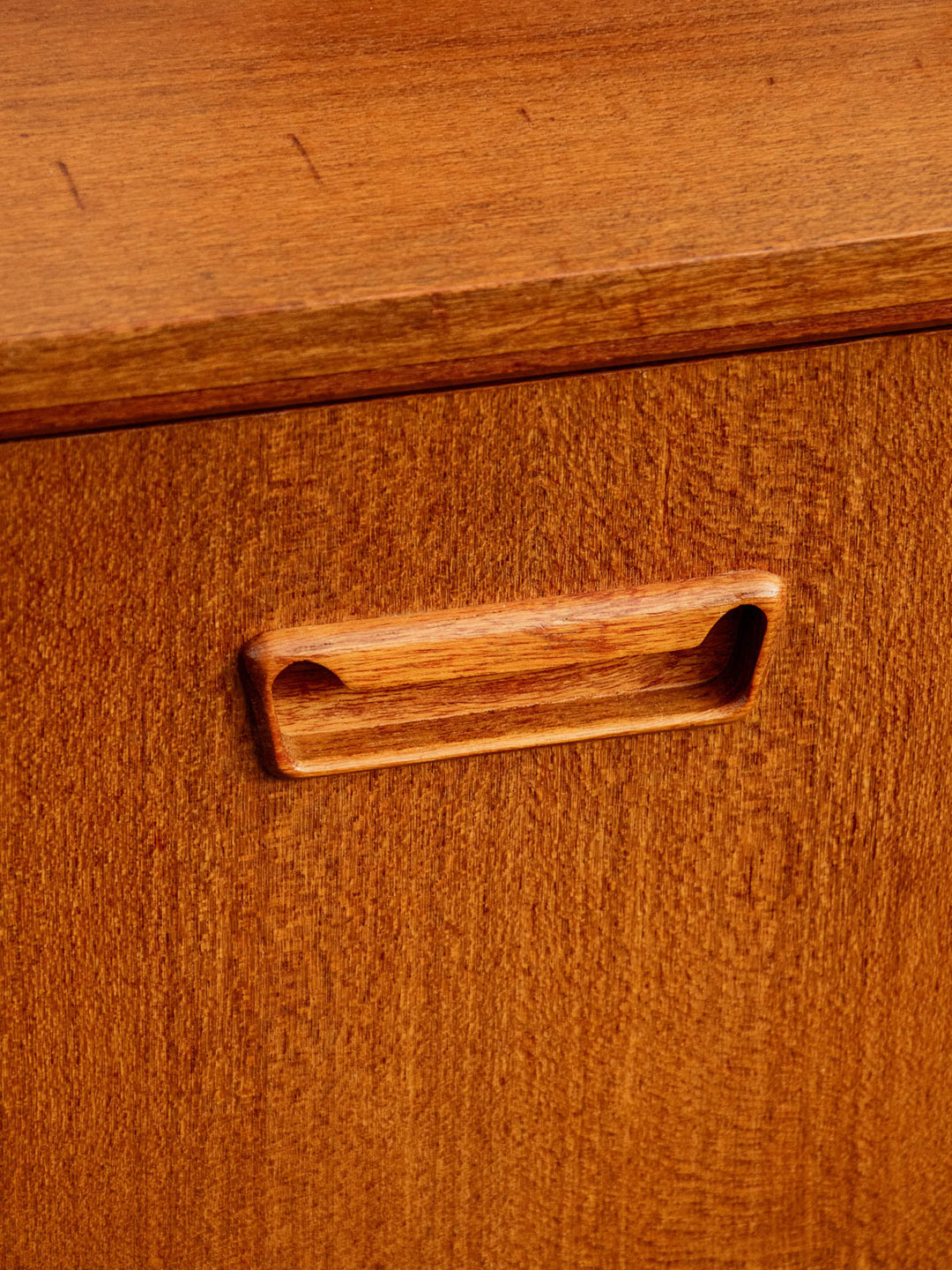 quentin-bar-teck-50-13