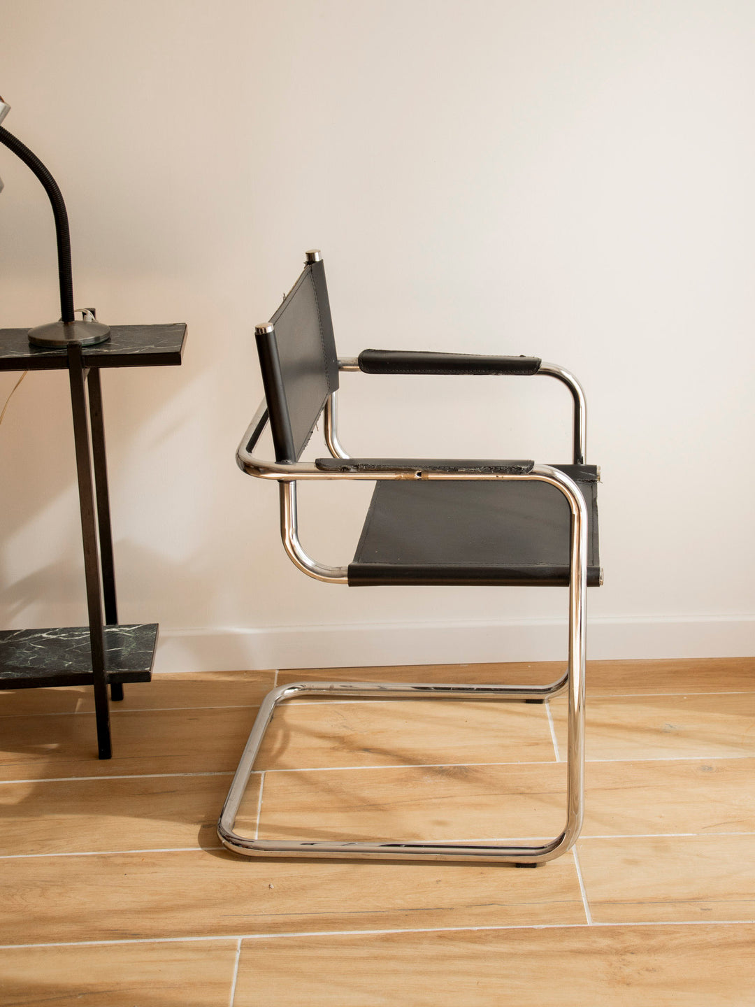 alma-chaise-acier-1869-3