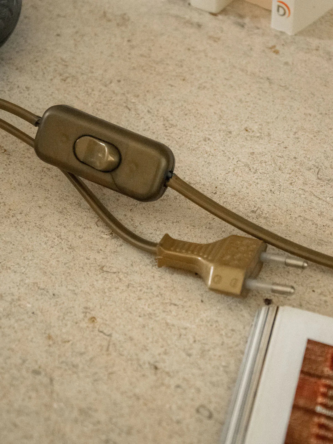 suzanne-lampe-à-poser-metal-488-8