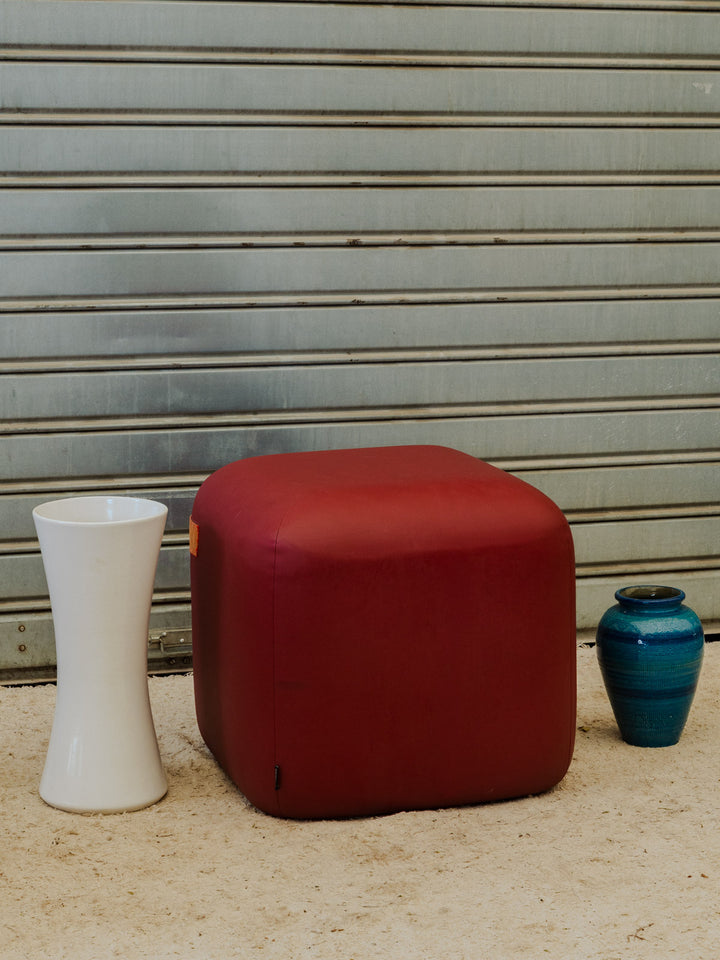 jean-philippe-pouf-cuir-108-2