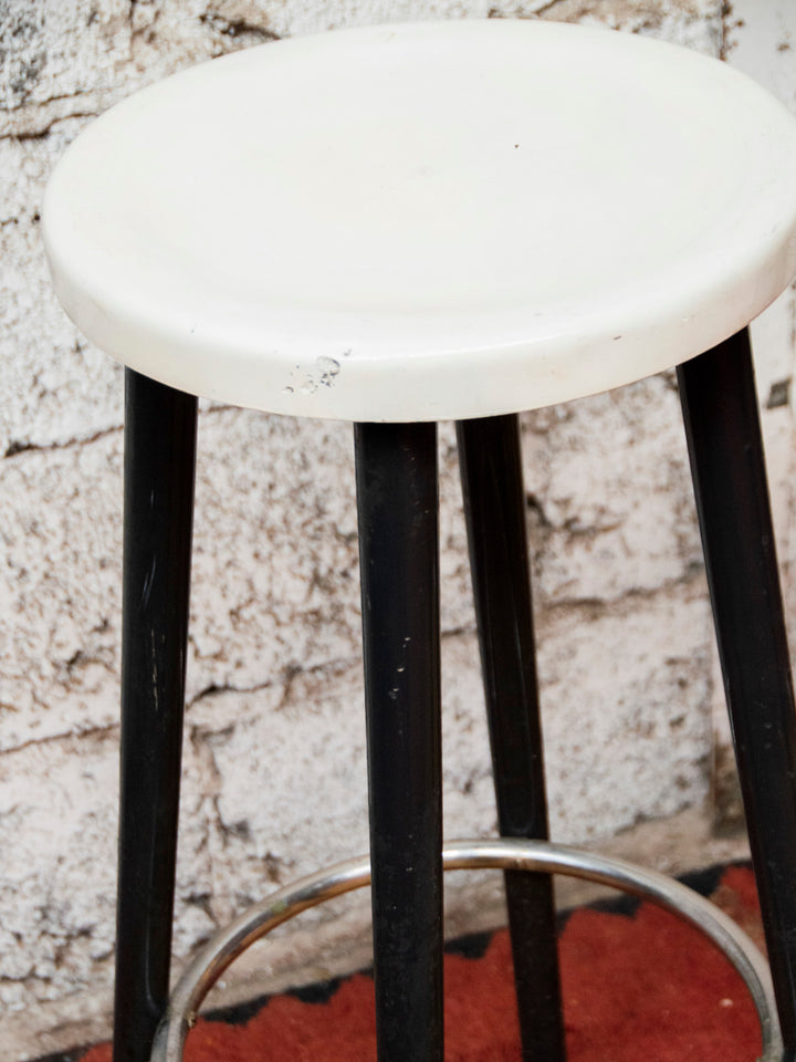 pierre-tabouret-bar-plastique-43-9