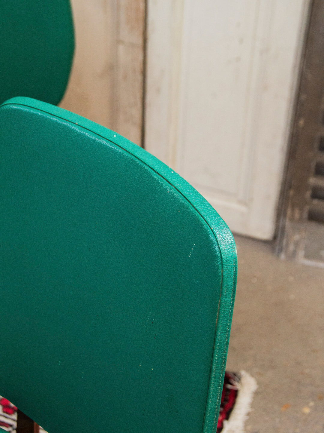 alma-chaise-vinyle-1098-8