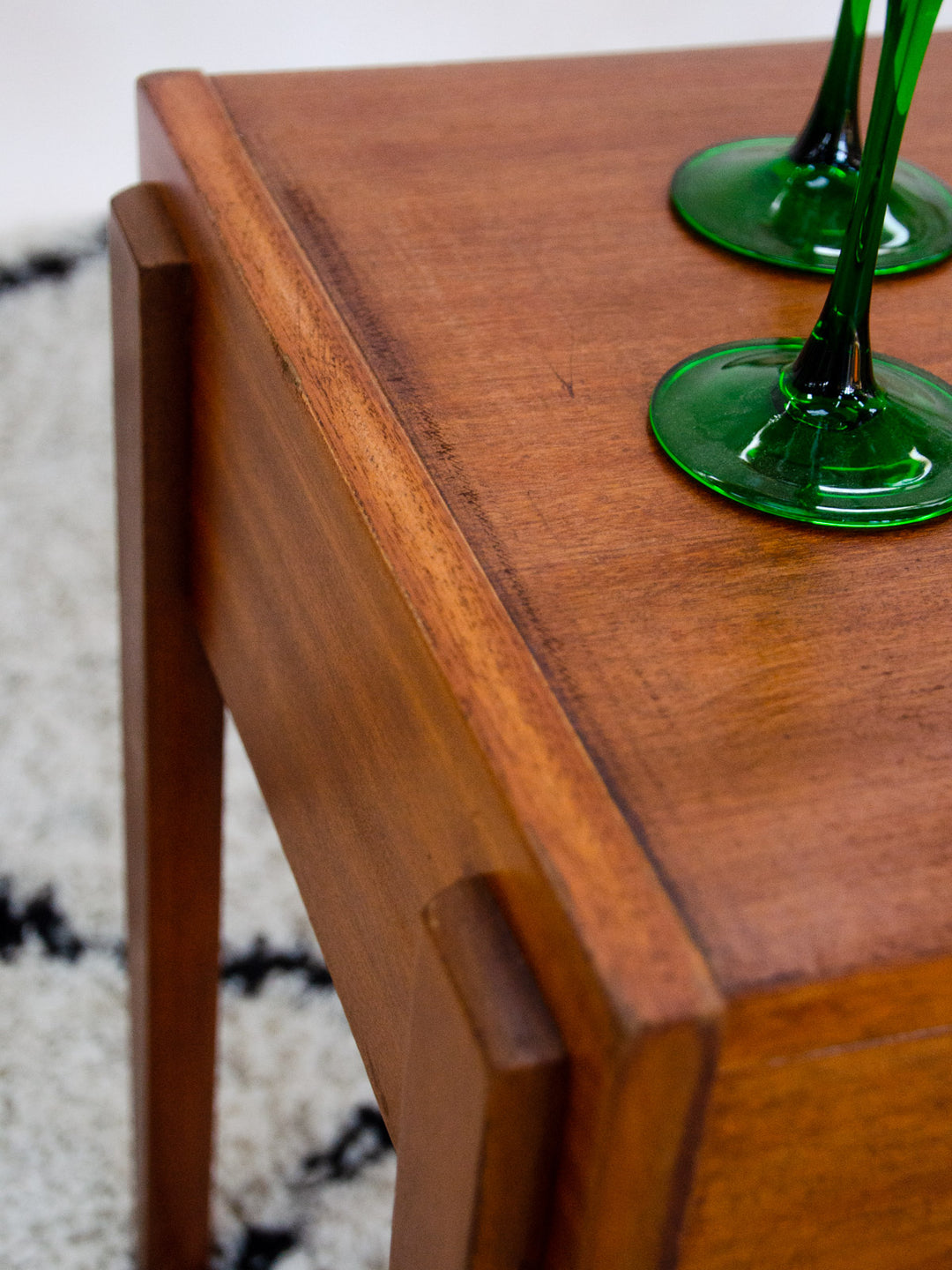 odile-table-chevet-teck-1619-4