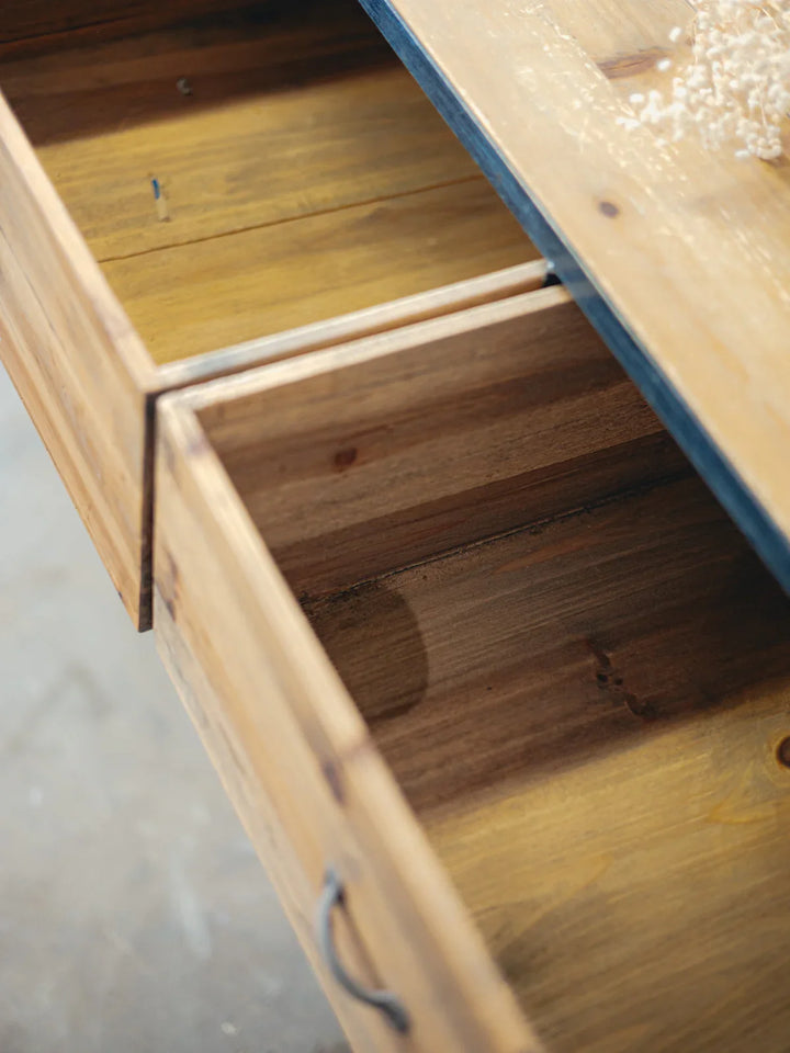 hanna-table-appoint--819-10