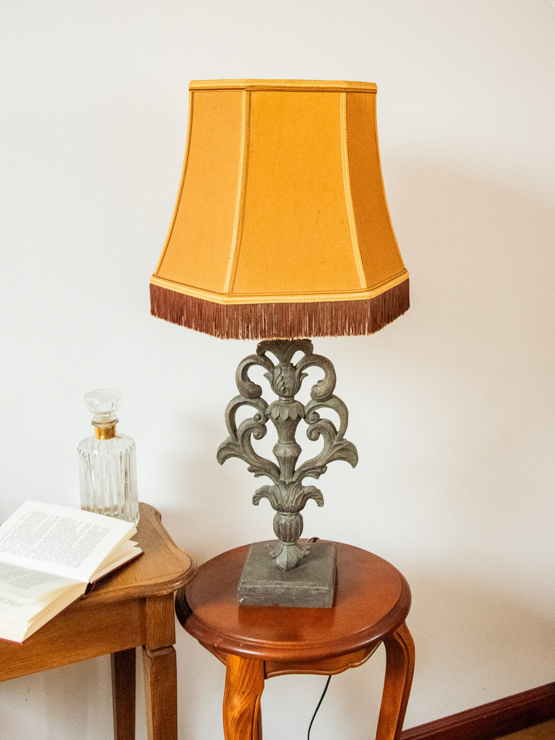 suzanne-lampe-à-poser-resine-434-3