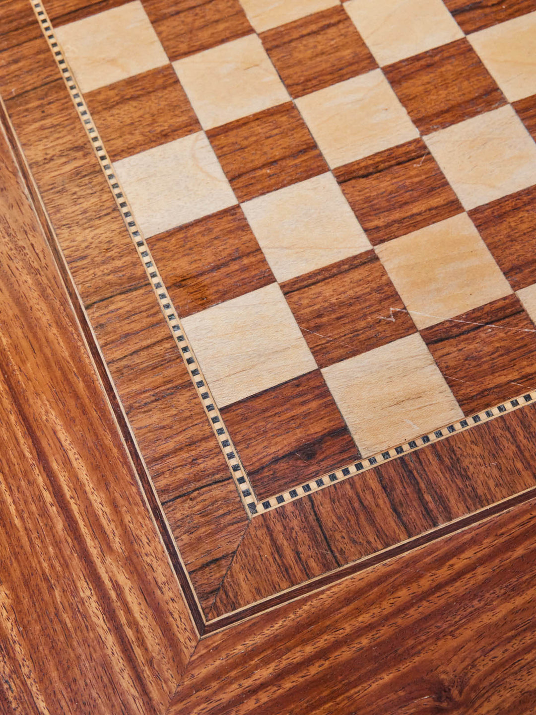 billie-table-jeux-bois-4-4