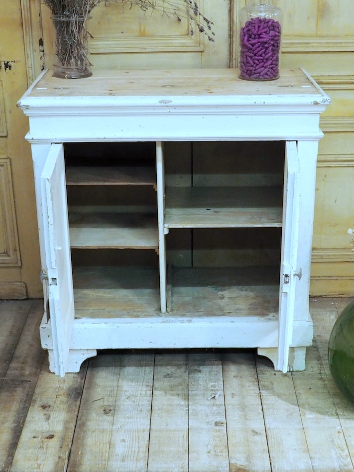 gilbert-buffet-pin-655-3