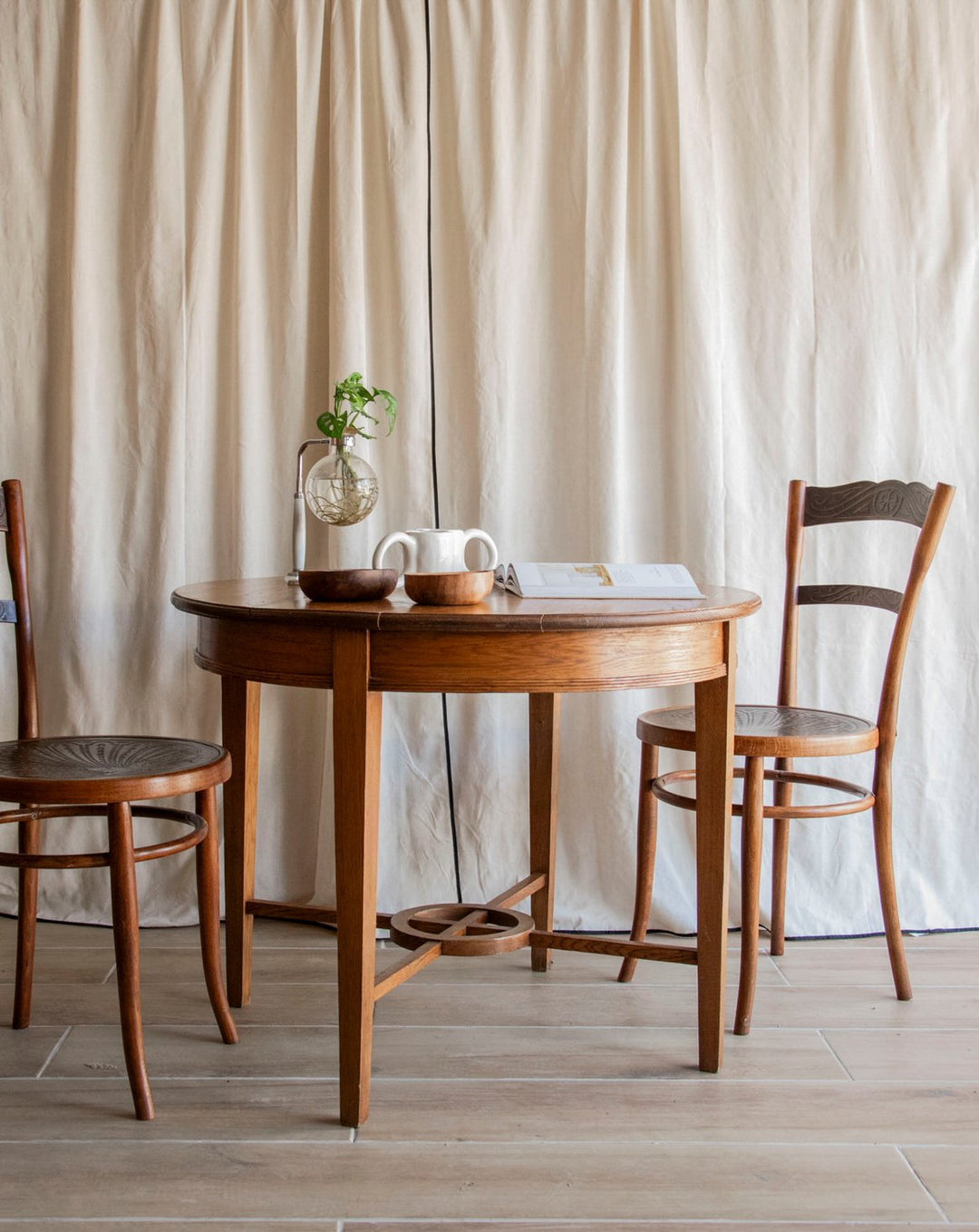 romy-table-à-manger-bois-1420-1