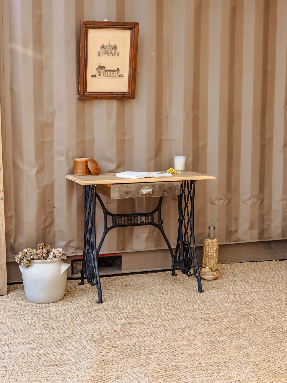 hanna-table-appoint-pin-764-2