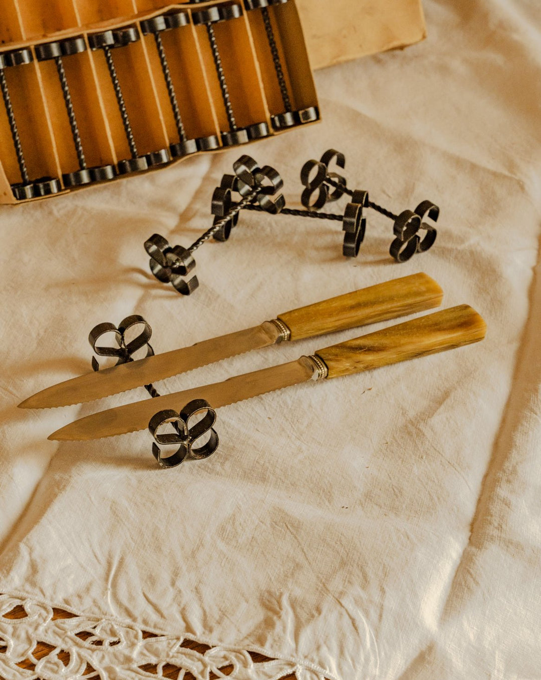 loïs-couverts-fer-440-1