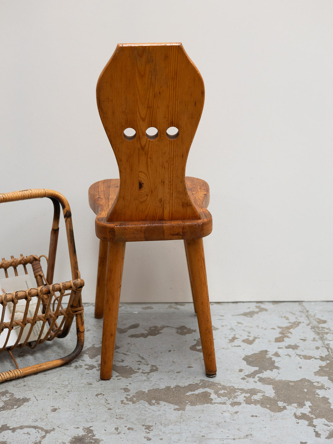 claude-chaise-bois-brutaliste-1720-8