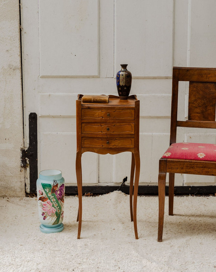 odile-table-chevet-noyer-1360-1