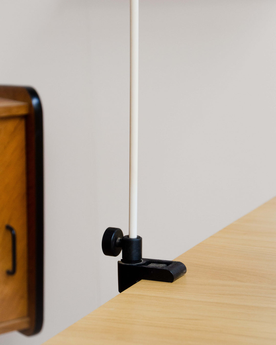julia-lampe-a-poser-metal-1043-4