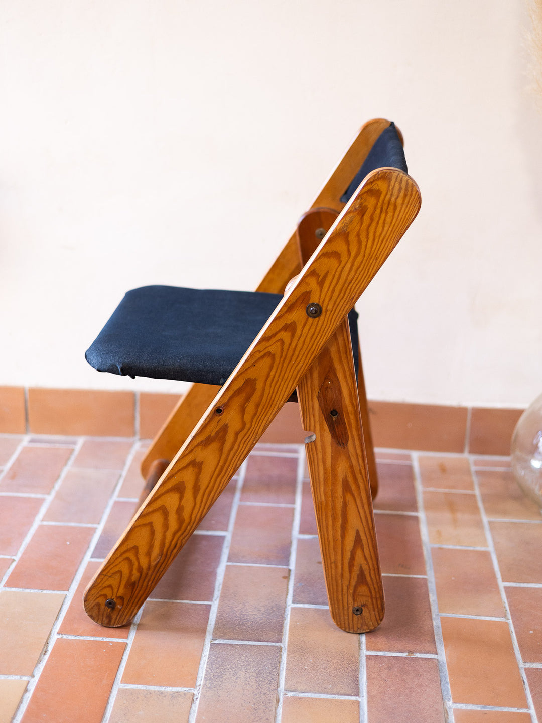 alma-chaise-bois-pliante-1901-3