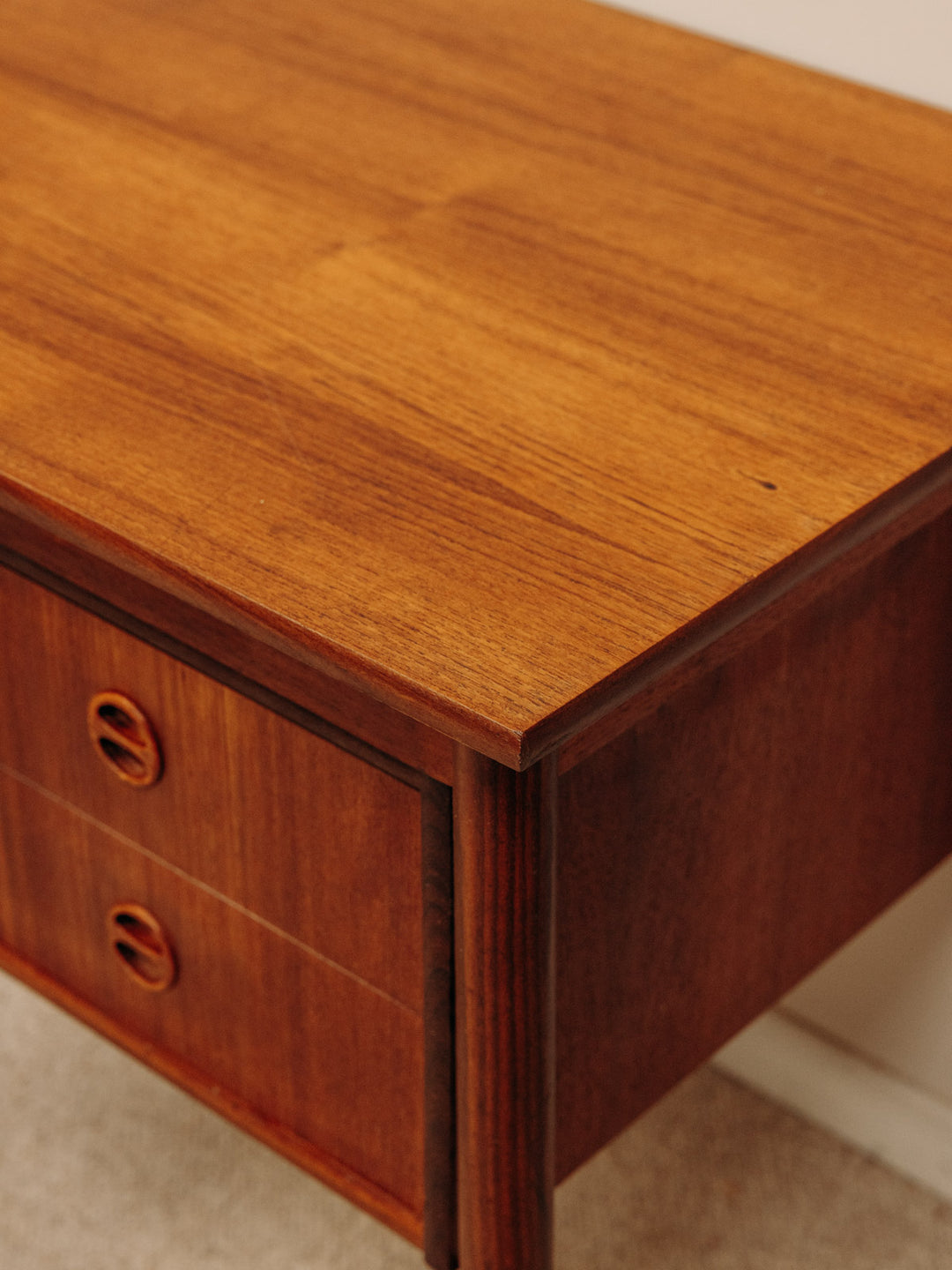 yvan-bureau-teck-595-4