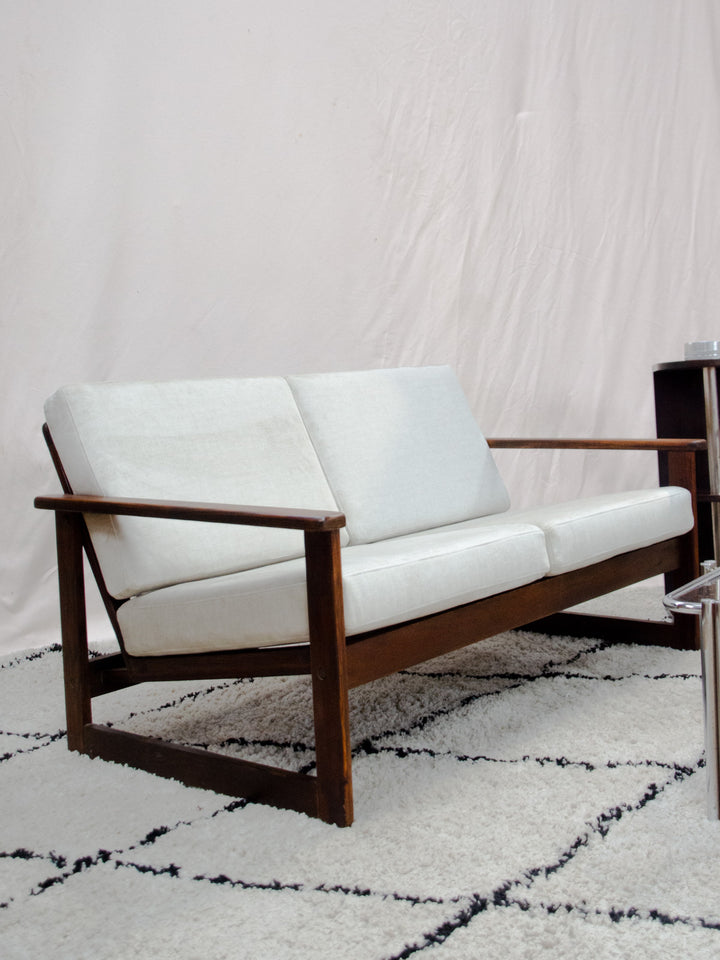 clara-banquette-pin-157-2