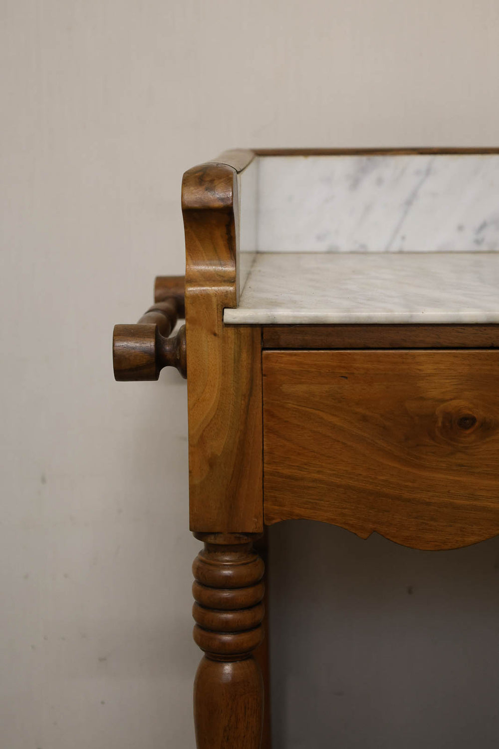 louise-coiffeuse-noyer-221-2