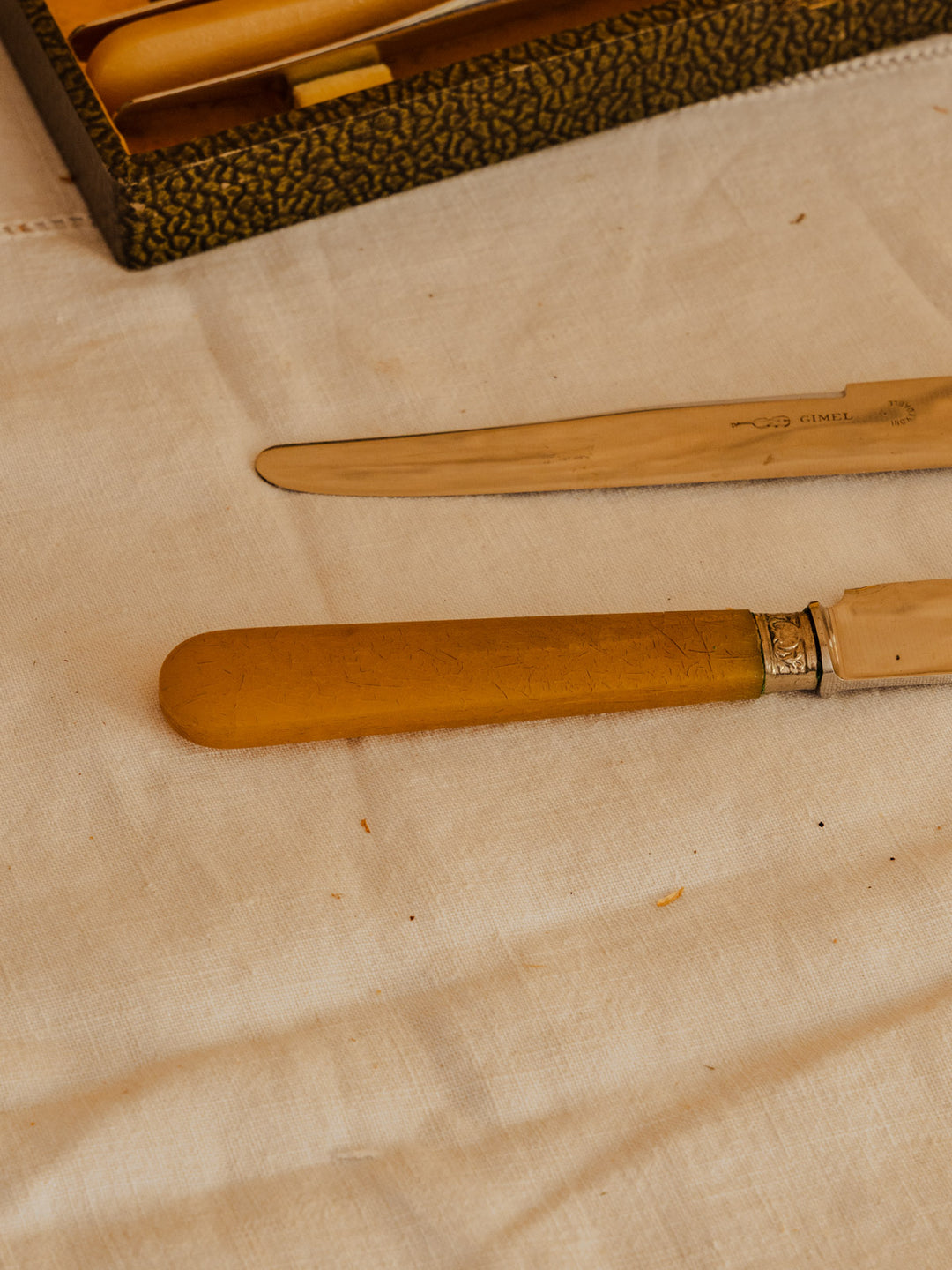 lois-couverts-bakelite-665-5