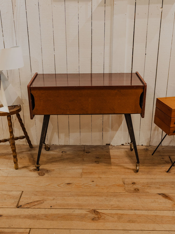 hanna-table-appoint-formica-774-11