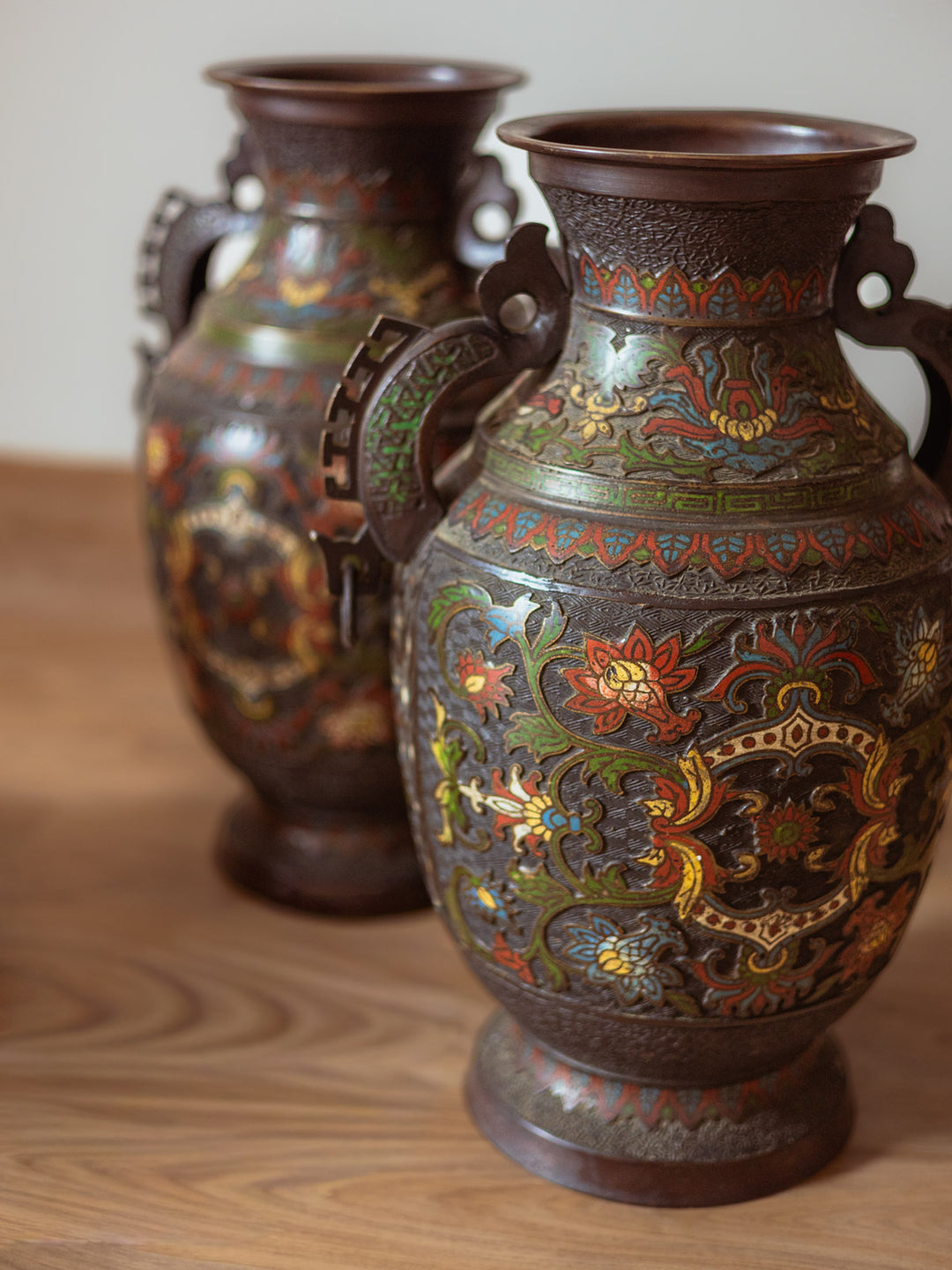 edmond-vase-bronze-100-12