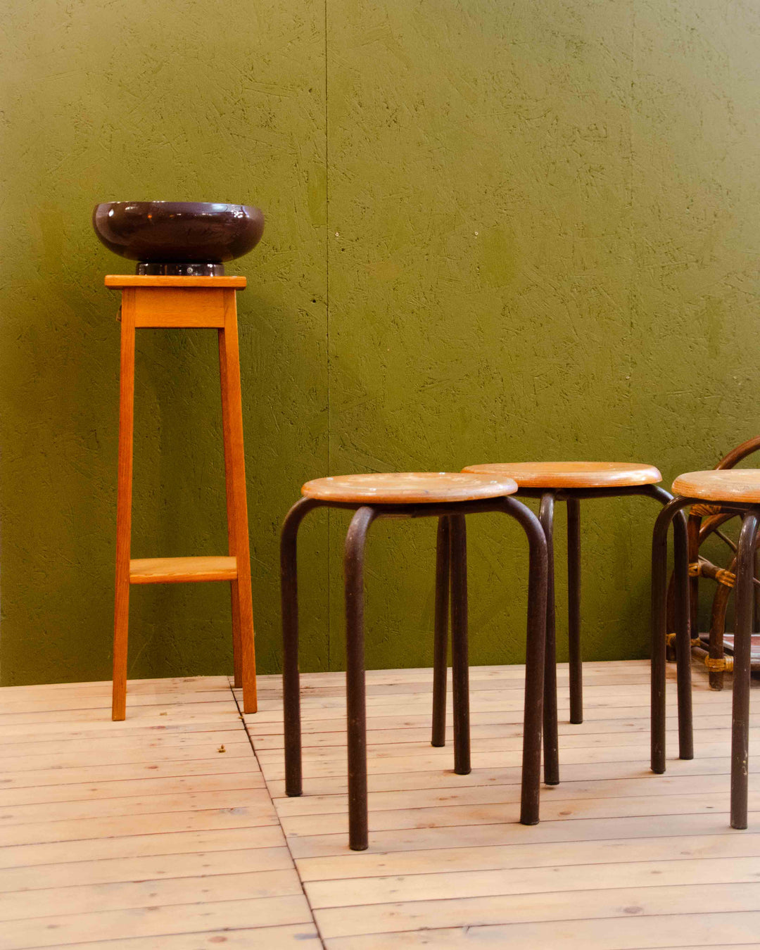 regis-tabouret-bois-1542-3