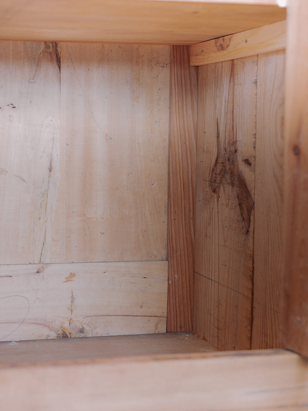 blandine-armoire-bois-clair-renovee-501-3
