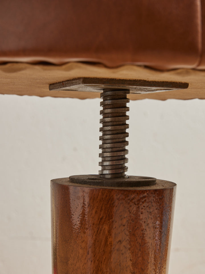 axel-tabouret-cuir-546-5