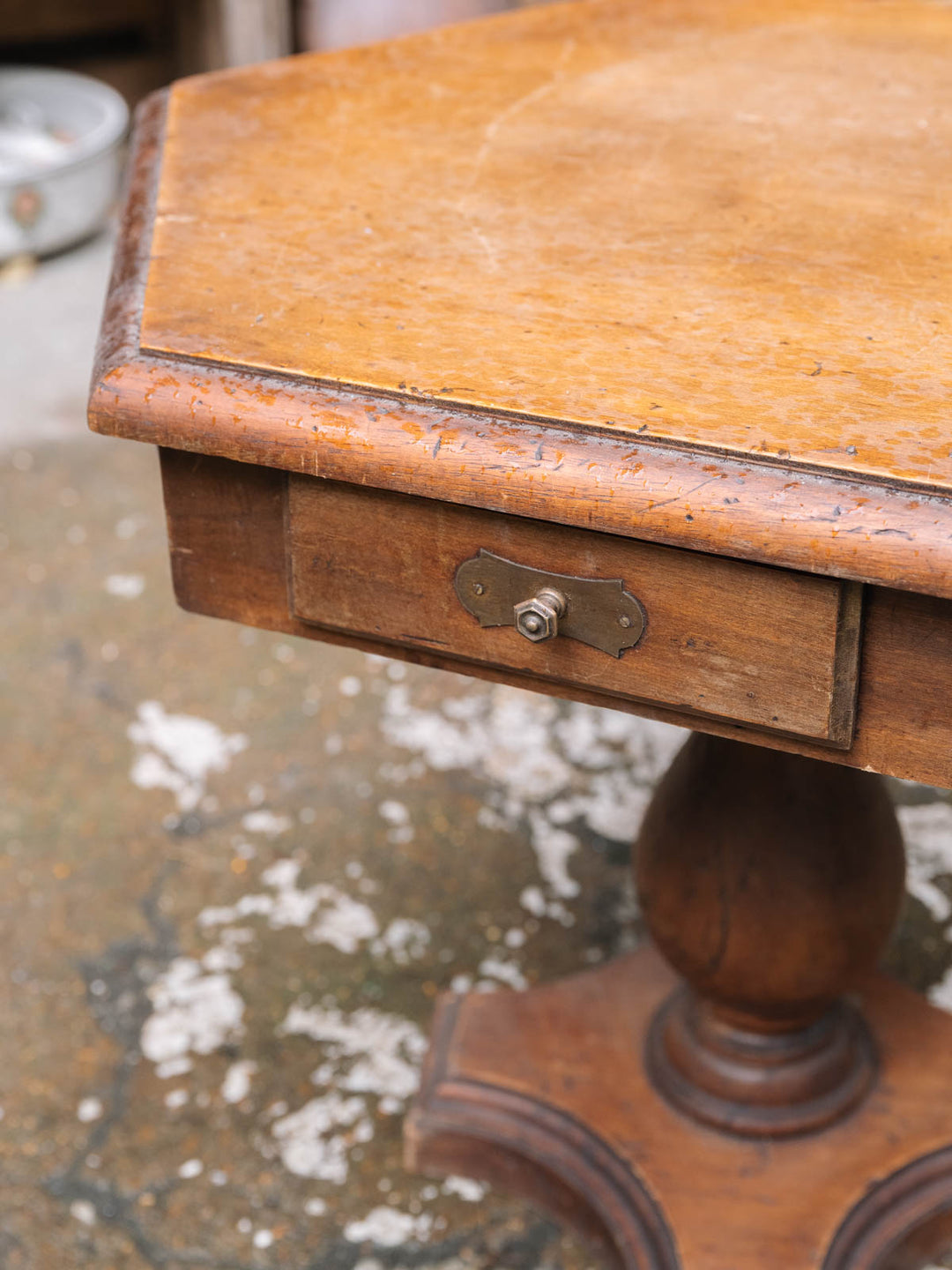 francine-table-appoint-hexagonale-bois-1498-4