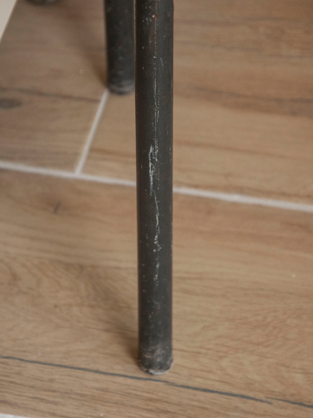 axel-tabouret-bakelite-714-4