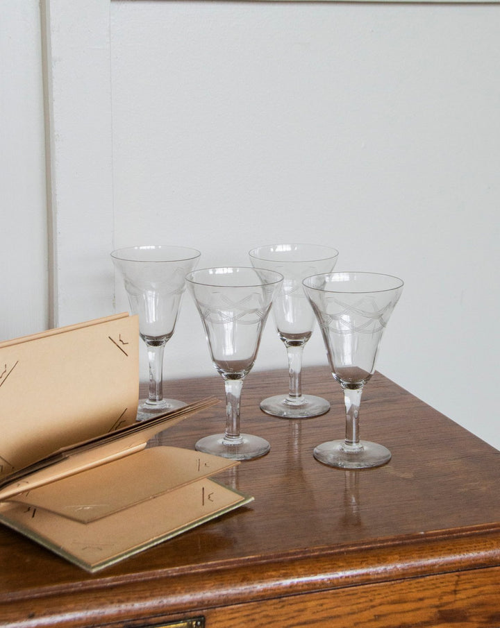 eugene-lot-verres-pied-213-1