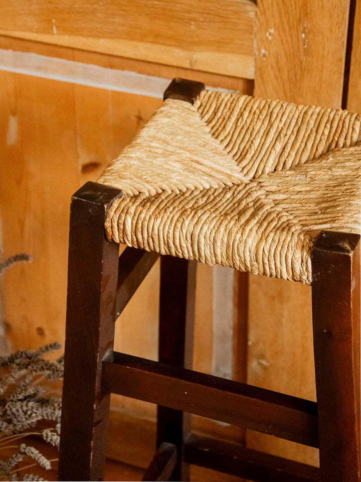 regis-tabouret-paille-1470-3