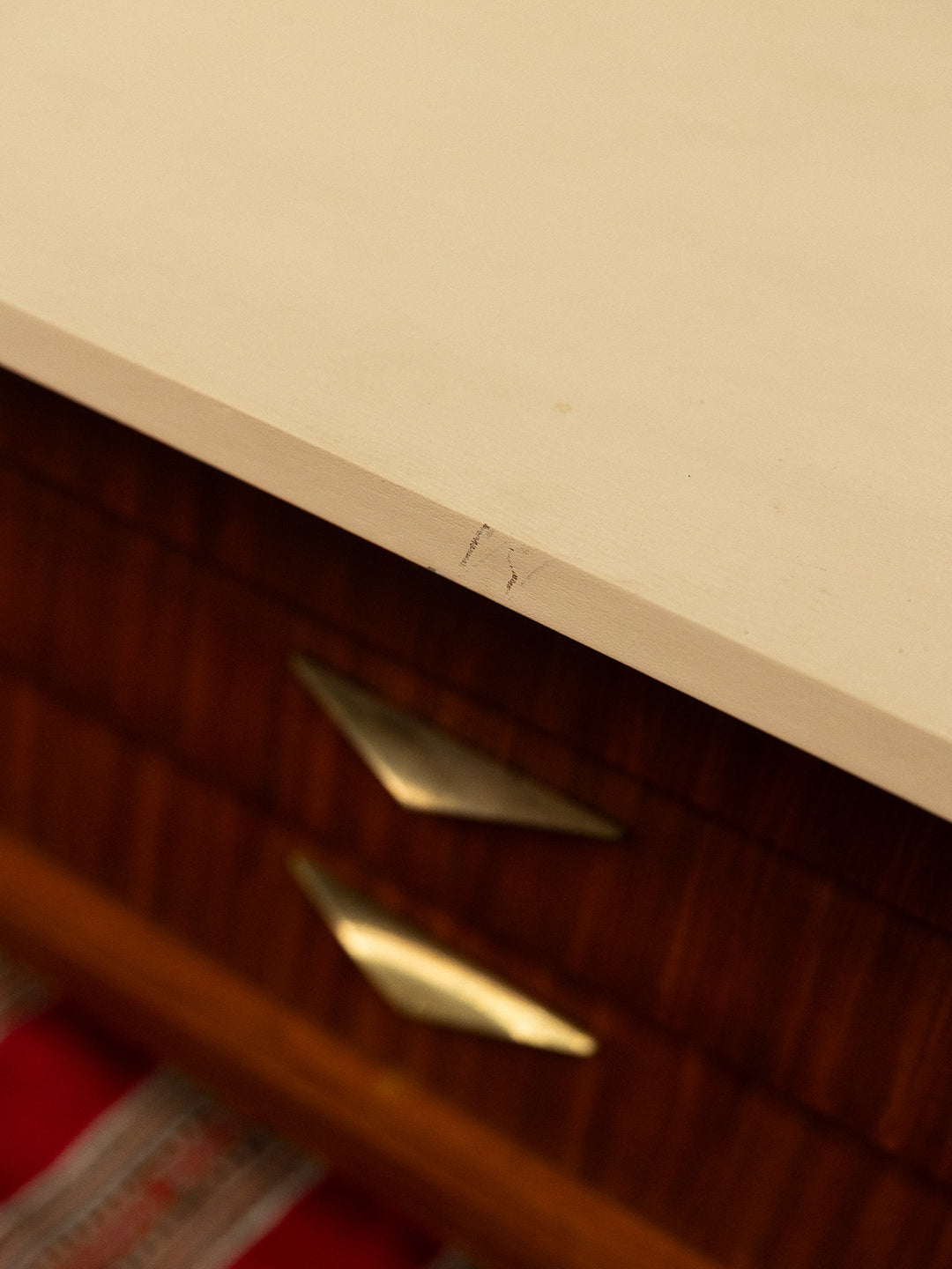 margaret-enfilade-bois-imposante-524-9