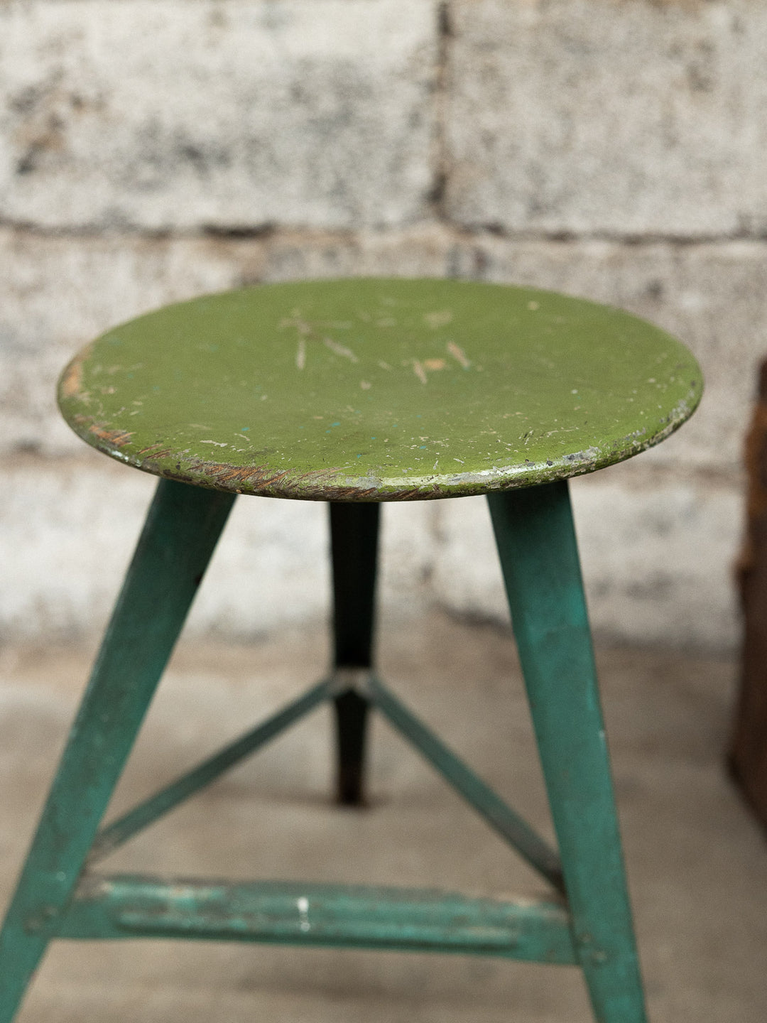 axel-tabouret-bois-vert-718-5