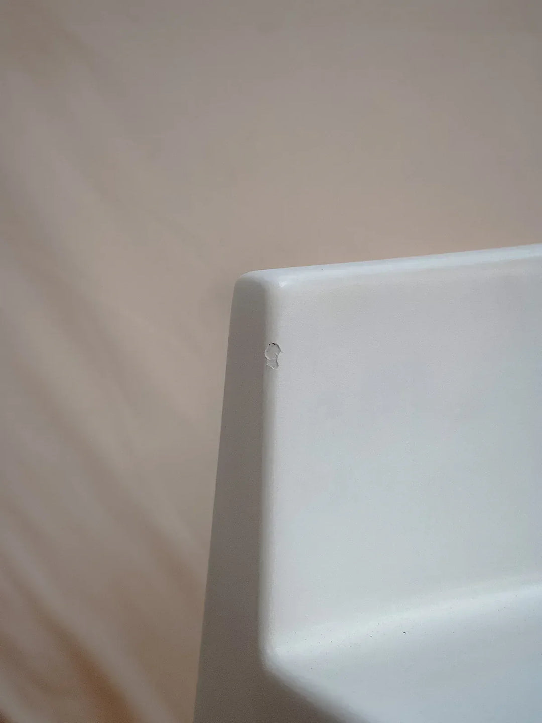 auguste-ensemble-table-et-chaises-fibre-verre-10-11