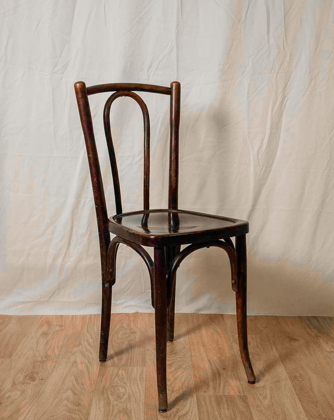 claude-chaise-bois-783-1