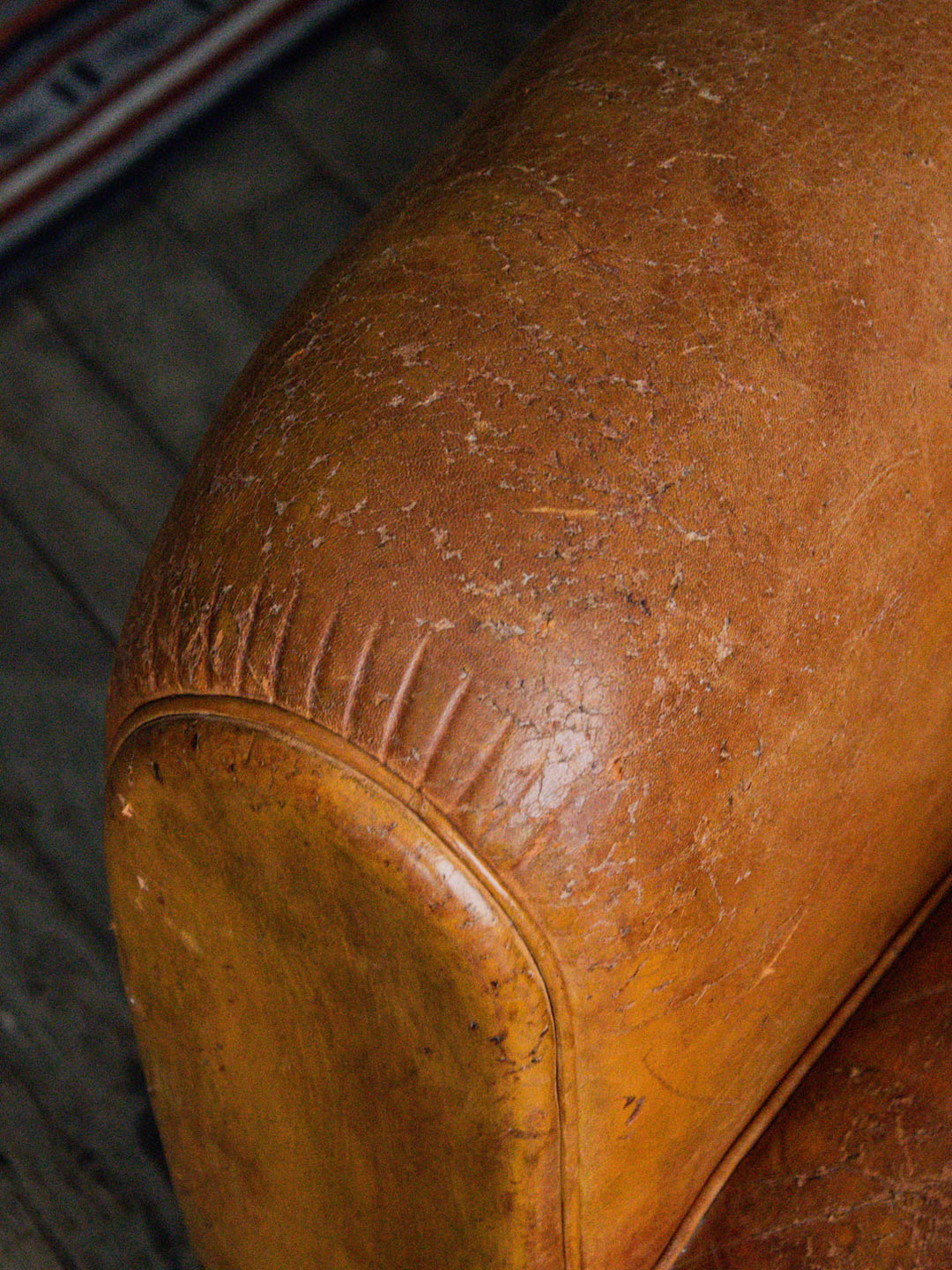 ernest-fauteuil-camel-590-13