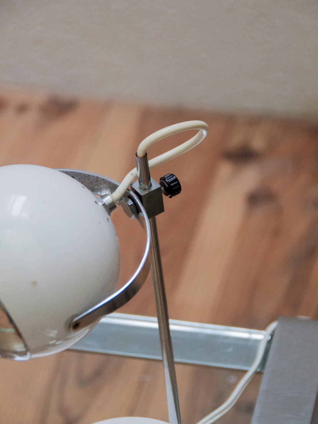 julia-lampe-à-poser-eye-539-9