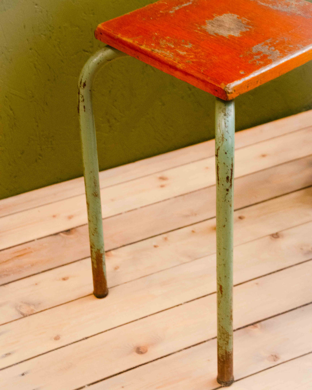 regis-tabouret-metal-1540-3