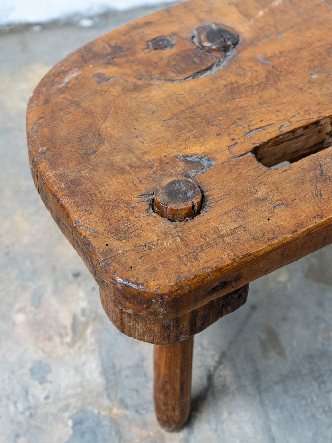 regis-tabouret-bois-1598-5